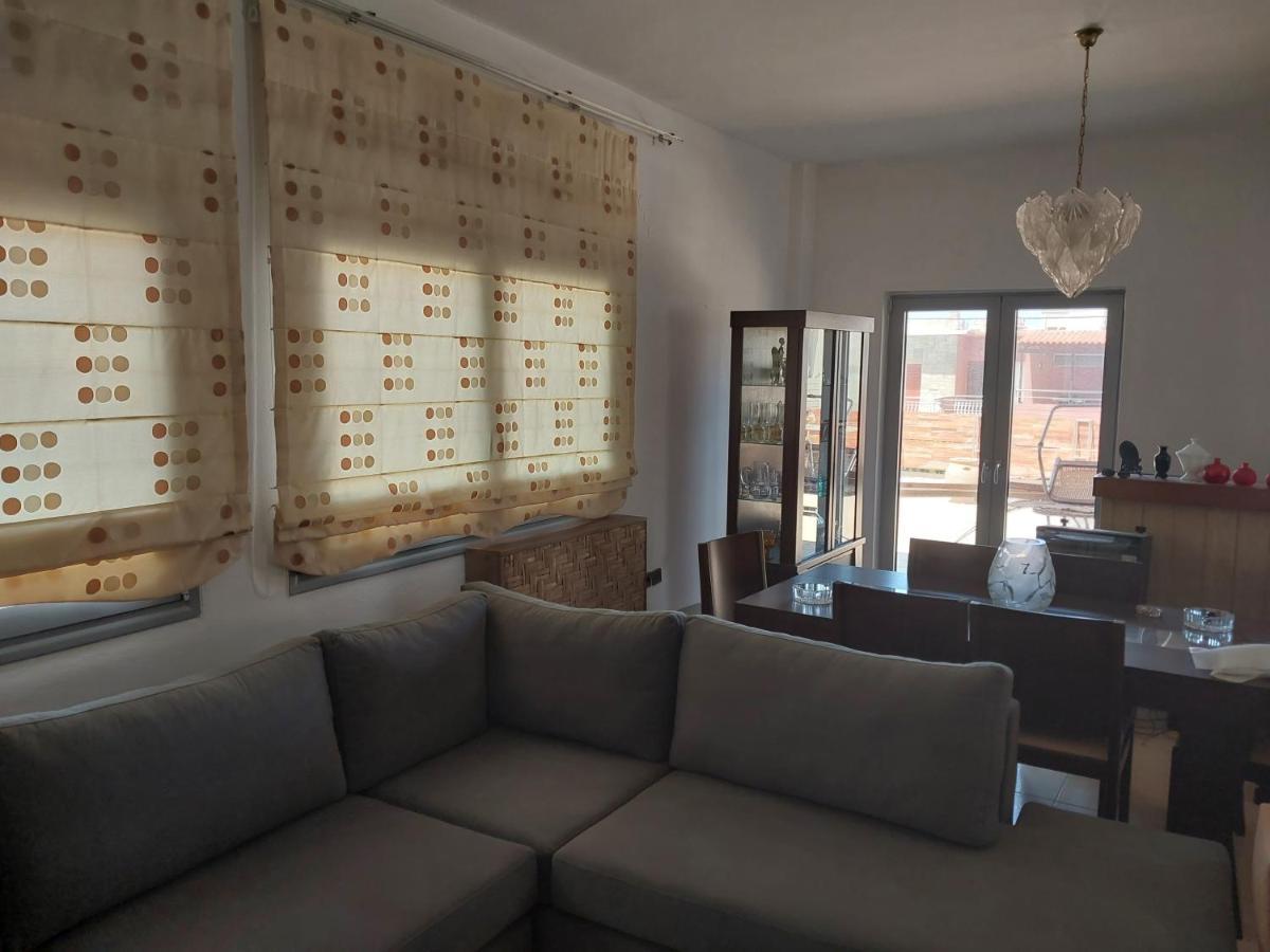 Passatempo Casa - 3 Bedroom Apartment Close To The Swimming Pool Gerani  Exteriér fotografie